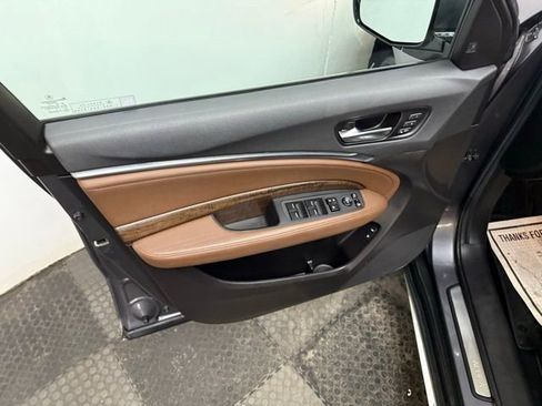 Used 2020 Acura MDX SH-AWD w/ Technology Package image 16