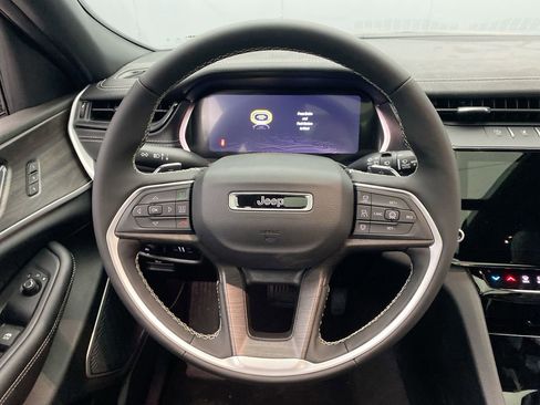 New 2026 Jeep Grand Cherokee L Limited AWD/4WD image 16