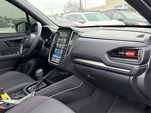 Used 2025 Subaru Forester Premium image 21