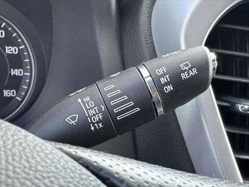 Used 2023 GMC Acadia SLE w/ Driver Convenience Package image 35