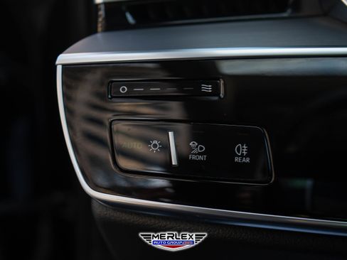 Used 2021 Audi A8 L 4.0T w/ Interior Protection Package image 38