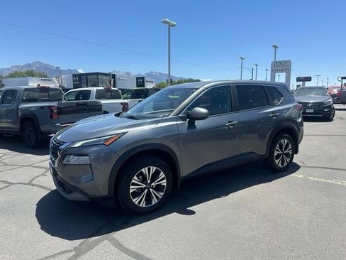 Used 2023 Nissan Rogue SV FWD image 6