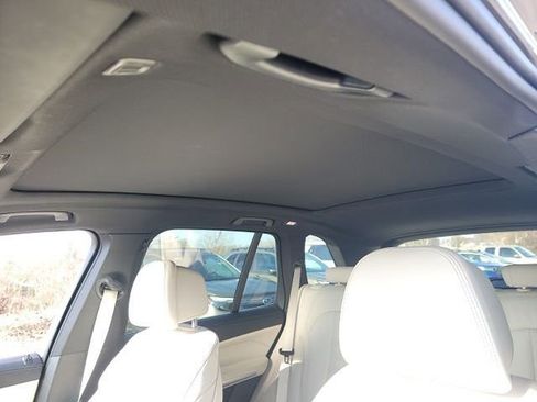 Used 2022 BMW X5 xDrive45e w/ Luxury Seating Package image 9