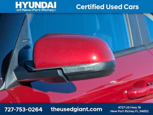 Certified 2024 Hyundai Venue Limited image 11