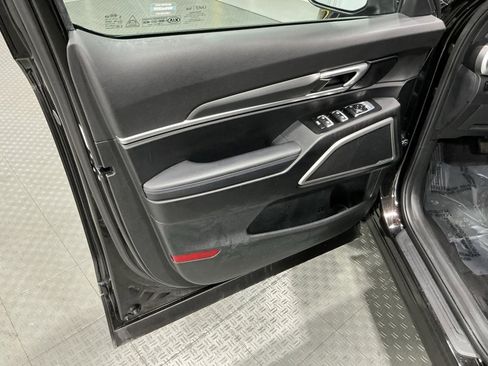 Used 2021 Kia Telluride S image 31