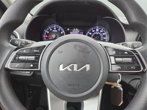 Used 2023 Kia Forte LXS FWD image 26