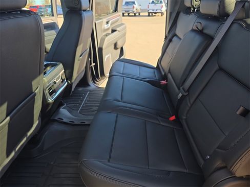 New 2026 GMC Sierra 2500 Denali w/ Denali Reserve Package image 13