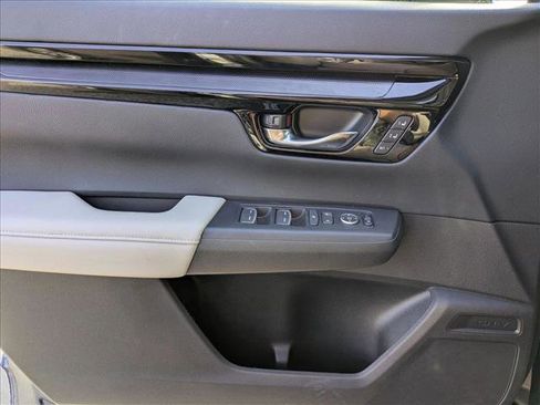 Used 2025 Honda CR-V EX-L image 7