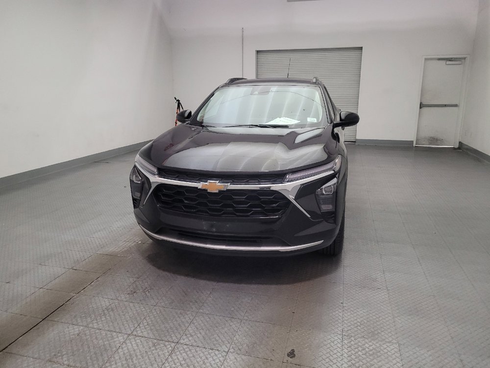 Used 2025 Chevrolet Trax LT w/ LT Convenience Package FWD image 15