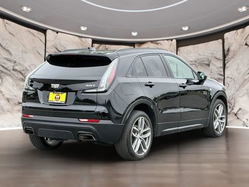 Used 2019 Cadillac XT4 Sport w/ Cold Weather Package FWD image 5