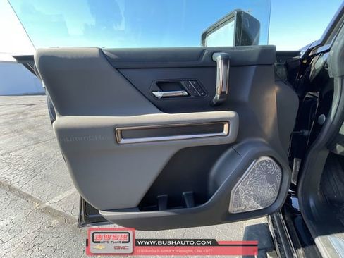 New 2025 GMC Hummer EV 2X image 23