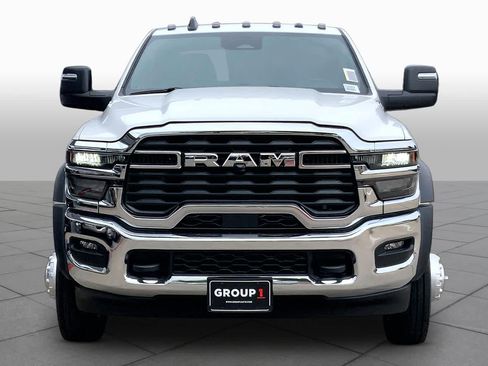 New 2026 RAM 5500 Tradesman w/ Chrome Appearance Group AWD/4WD image 3