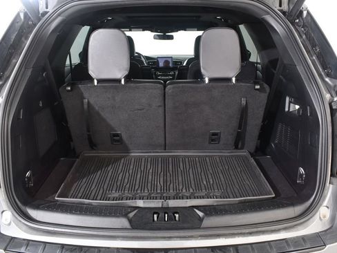 Used 2023 Ford Explorer ST-Line w/ Class IV Trailer Tow Package AWD/4WD image 21