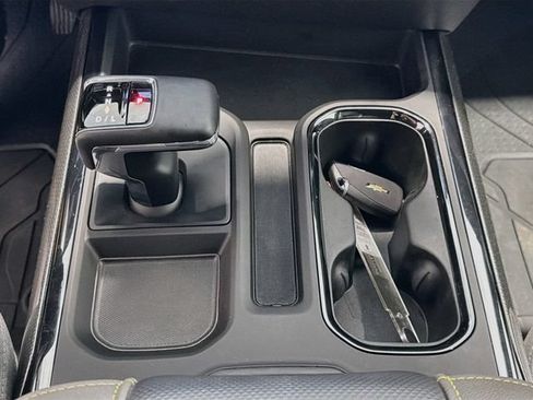 Used 2025 Chevrolet Silverado 1500 ZR2 AWD/4WD image 16