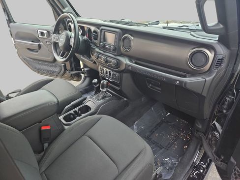 Used 2020 Jeep Wrangler Sport AWD/4WD image 10