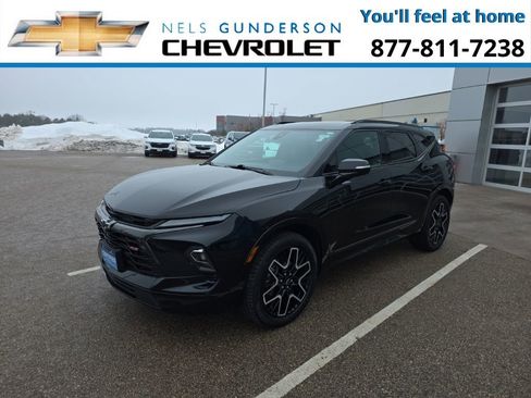Certified 2023 Chevrolet Blazer RS w/ Driver Confidence II Package image 3
