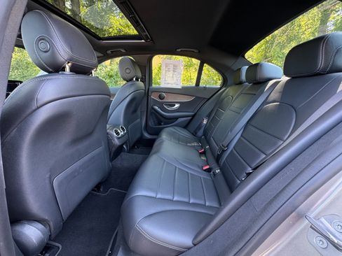Used 2019 Mercedes-Benz C 300 4MATIC Sedan image 38