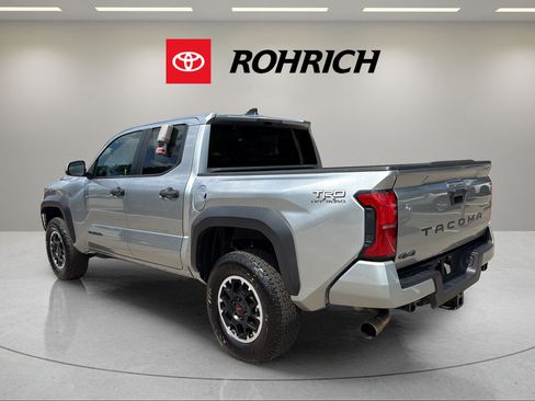 Used 2024 Toyota Tacoma TRD Off-Road AWD/4WD image 8
