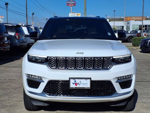 Used 2024 Jeep Grand Cherokee Summit AWD/4WD image 2