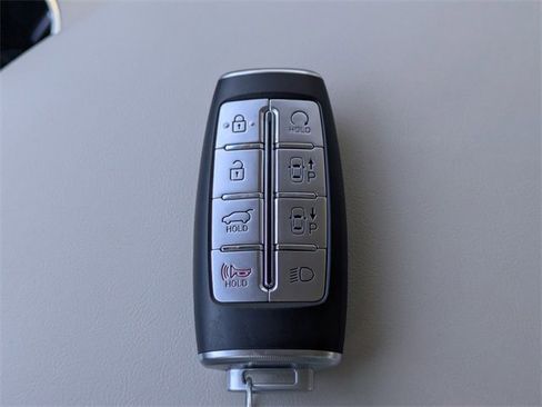 Used 2025 Genesis GV70 3.5T Sport w/ Sport Advanced Package image 32