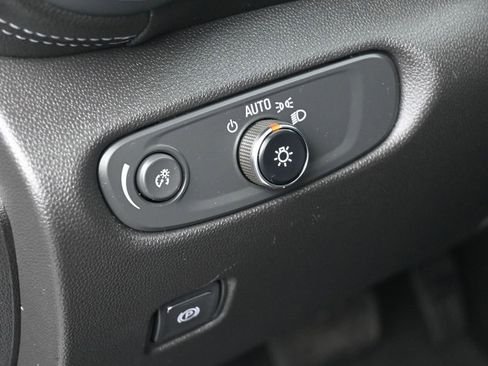 Certified 2023 Chevrolet Blazer LT w/ Driver Confidence Package image 14