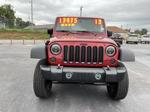 Used 2013 Jeep Wrangler Sport AWD/4WD image 8