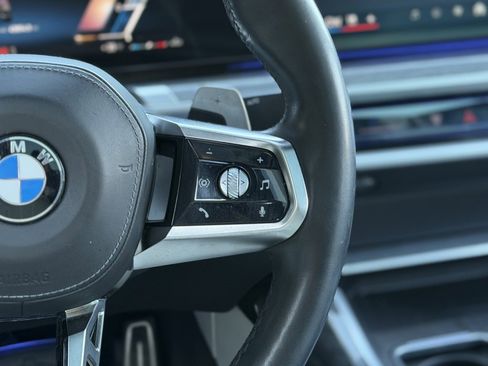 Used 2023 BMW 760i xDrive w/ Executive Package image 43