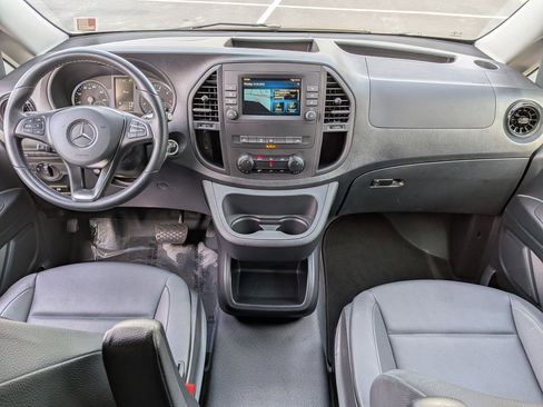 Used 2023 Mercedes-Benz Metris Passenger image 29
