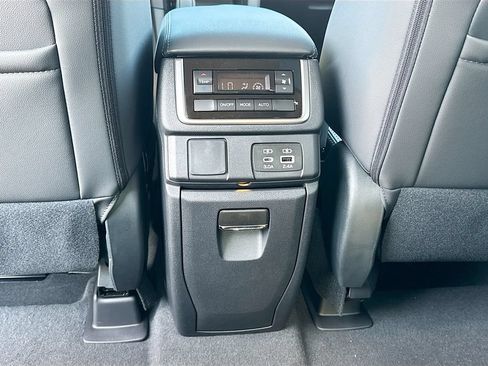 New 2026 Subaru Ascent Premium AWD/4WD image 23
