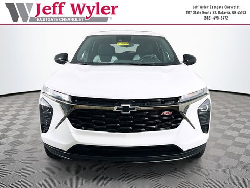 New 2026 Chevrolet Trax RS w/ Sunroof Package FWD image 26