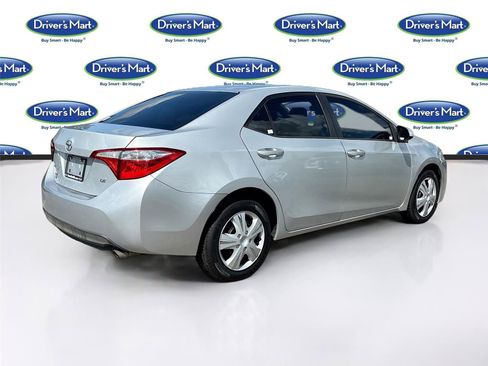 Used 2015 Toyota Corolla LE FWD image 7