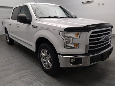 Used 2015 Ford F150 XLT w/ Equipment Group 302A Luxury RWD image 13