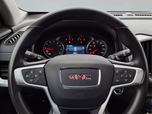 Used 2024 GMC Terrain SLE w/ Driver Convenience Package image 19