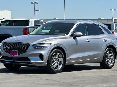 Used 2025 Genesis GV70 2.5T AWD/4WD image 9