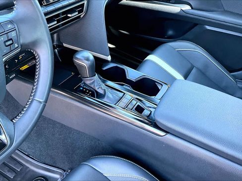 Certified 2025 Toyota Camry SE w/ Convenience Package FWD image 16