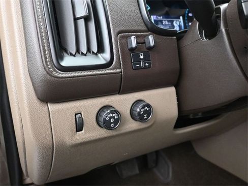 Used 2017 GMC Canyon SLT w/ Driver Alert Package image 18