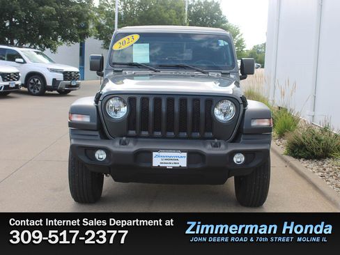 Used 2023 Jeep Wrangler Sport AWD/4WD image 4