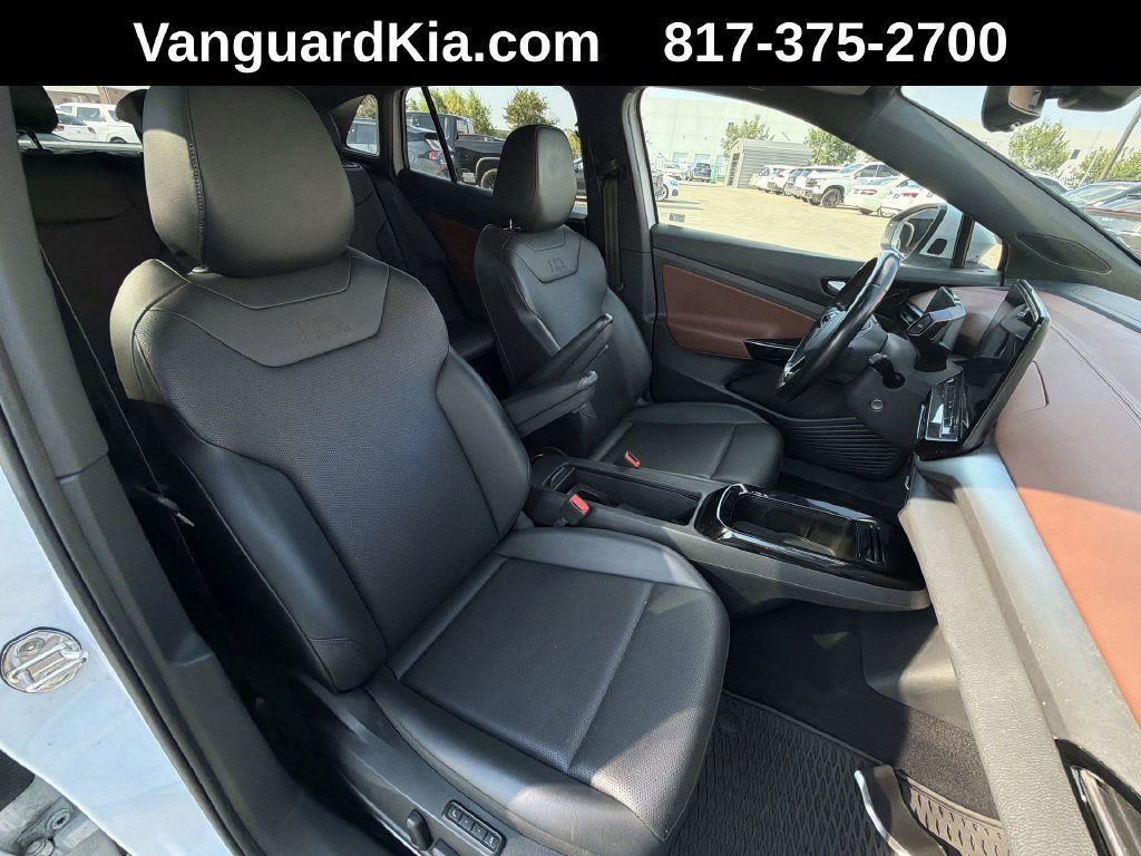 Used 2021 Volkswagen ID.4 Pro S w/ ID.4 Protection Package RWD image 27