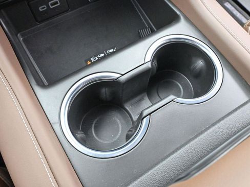 Used 2024 Chevrolet Suburban High Country w/ Advanced Technology Package image 29