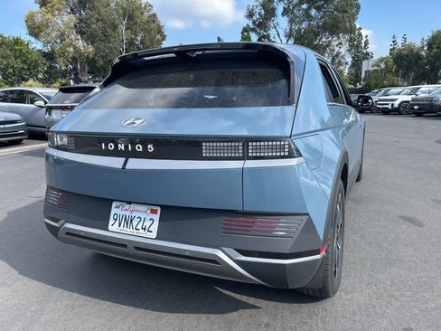 Used 2024 Hyundai Ioniq 5 SE image 3
