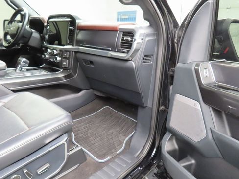 Used 2021 Ford F150 Lariat w/ Equipment Group 502A High image 28