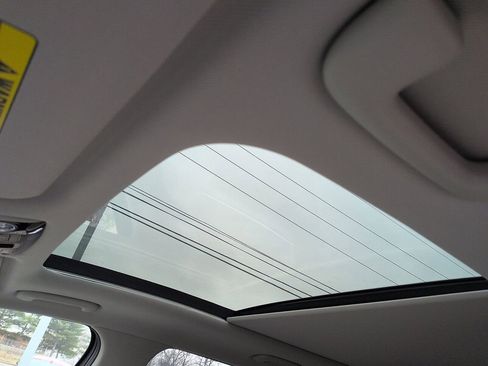 New 2026 Kia Sorento S w/ S Panoramic Sunroof Package FWD image 10