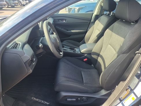 Used 2025 Honda Accord SE image 21