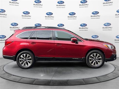 Used 2015 Subaru Outback 2.5i Limited image 3