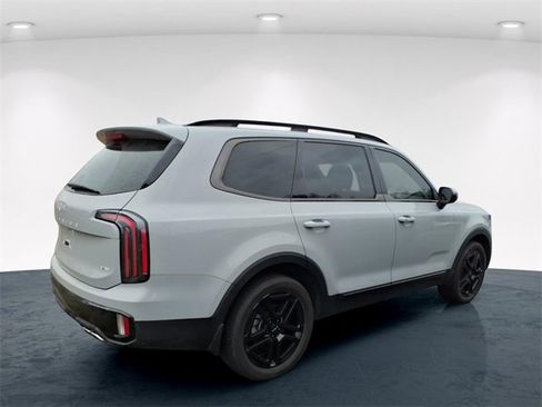Used 2024 Kia Telluride EX X-Line image 12