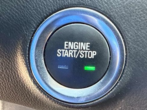 Used 2023 GMC Terrain SLT w/ Tech Package FWD image 26