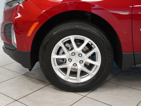 Used 2024 Chevrolet Equinox LT w/ LPO, Floor Liner Package AWD/4WD image 19