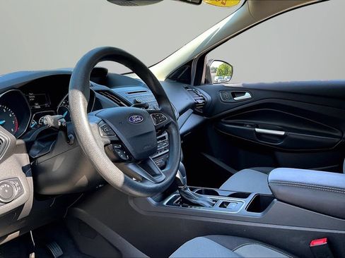 Used 2018 Ford Escape SE w/ Ford Safe & Smart Package AWD/4WD image 14