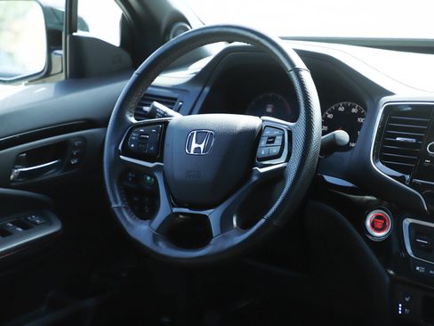 Used 2024 Honda Ridgeline Black Edition image 14