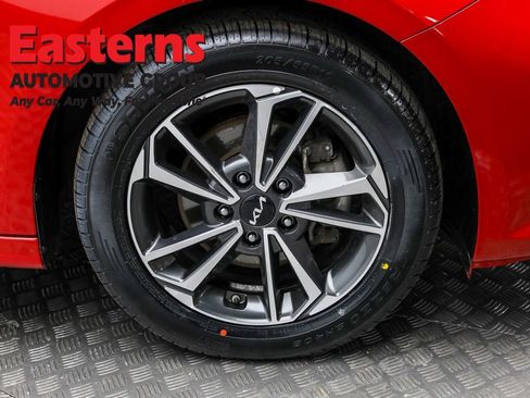 Used 2024 Kia Forte LXS image 31